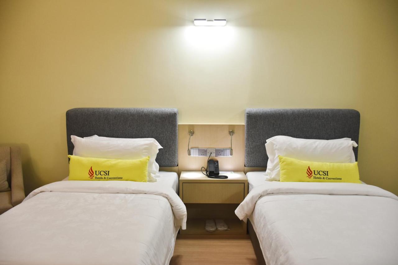 Ucsi Hotel Kuching Extérieur photo