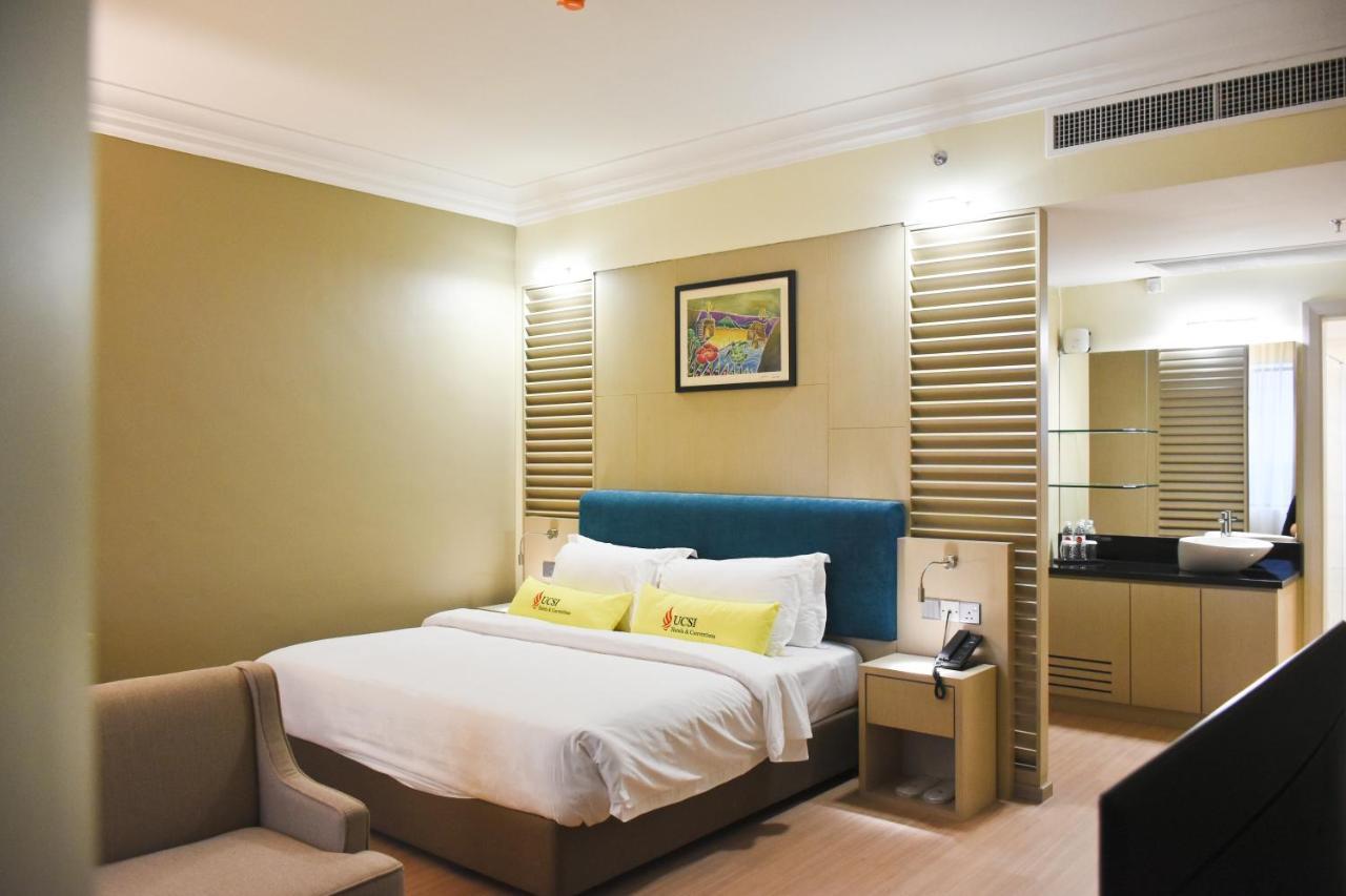 Ucsi Hotel Kuching Extérieur photo